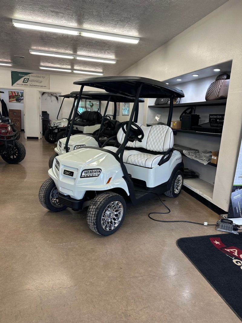 2023 CLUB CAR 2023 Onward 48V- ****In Stock and on sale**** Golf Cars